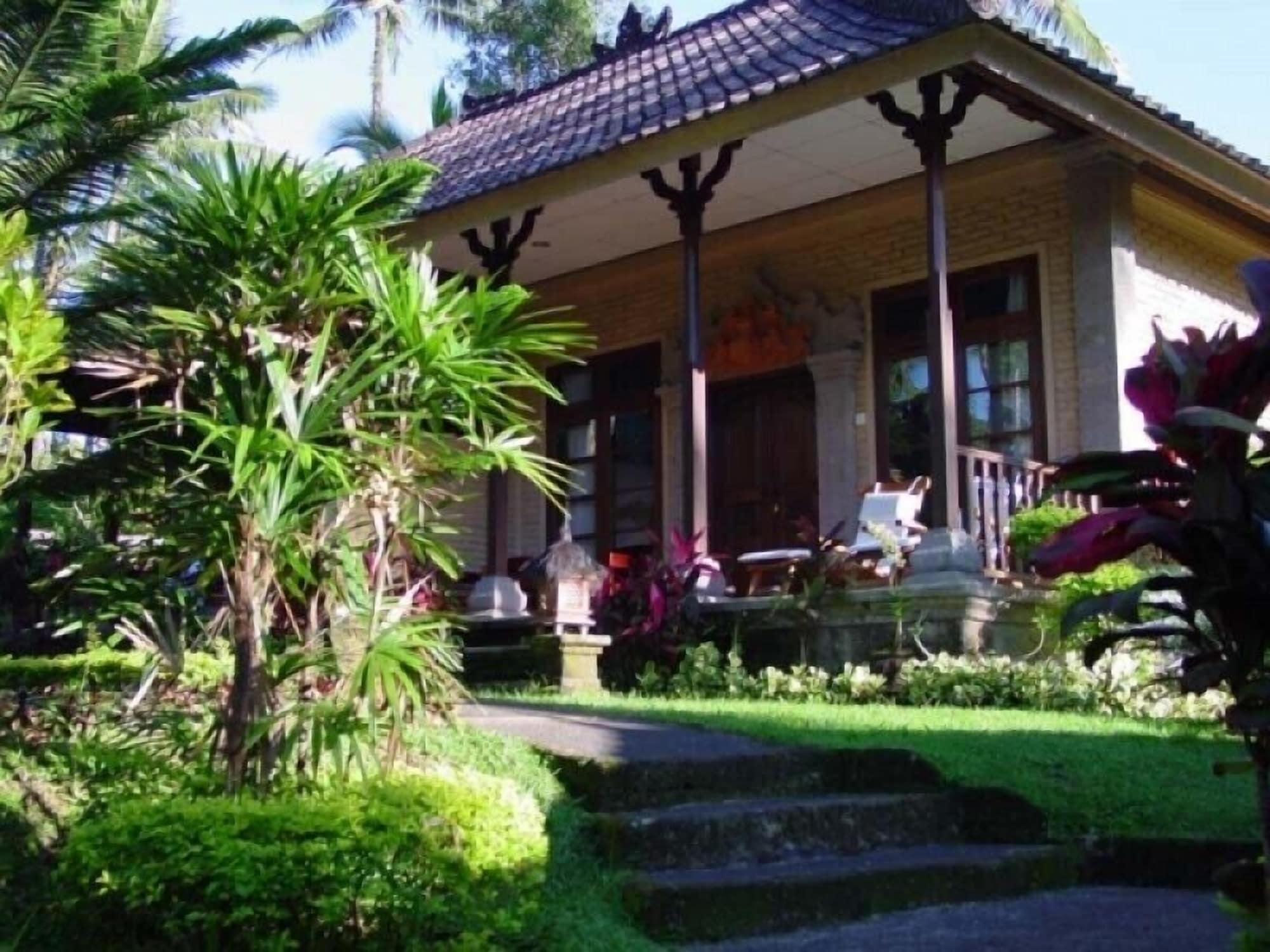 Cempaka Belimbing Villa Blimbing  Extérieur photo